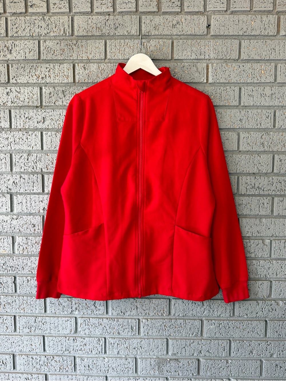 Mandala Modern Scrub Jacket Bright Red Women’s Size Small